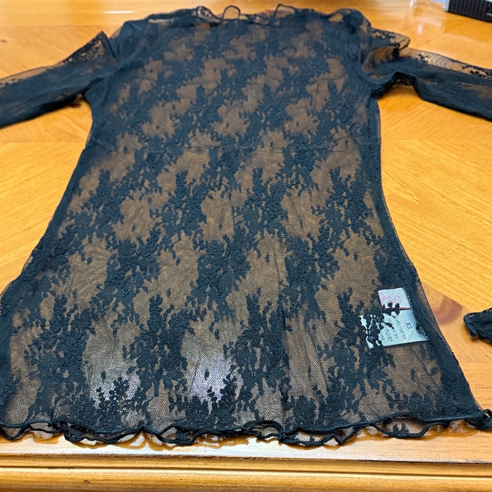 Black Lace Long Sleeve Top